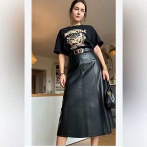 Zara Women’s Black Faux Leather Midi Skirt size XS